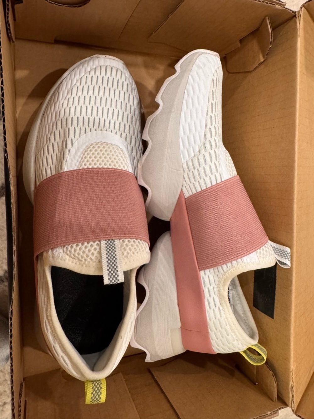 Sorel Women’s white & mauve pink sneakers
